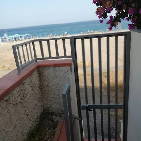 Recanati Taormina Beach Lägenhet Giardini Naxos